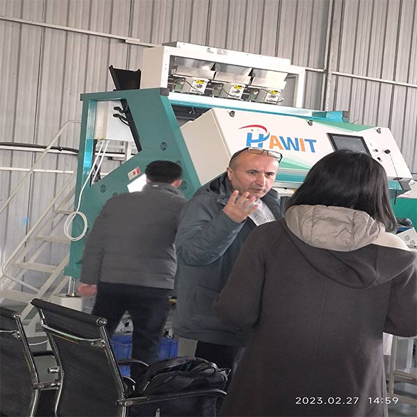 Hawit Sorter Welcome Turkey Customer to Visit Factory
